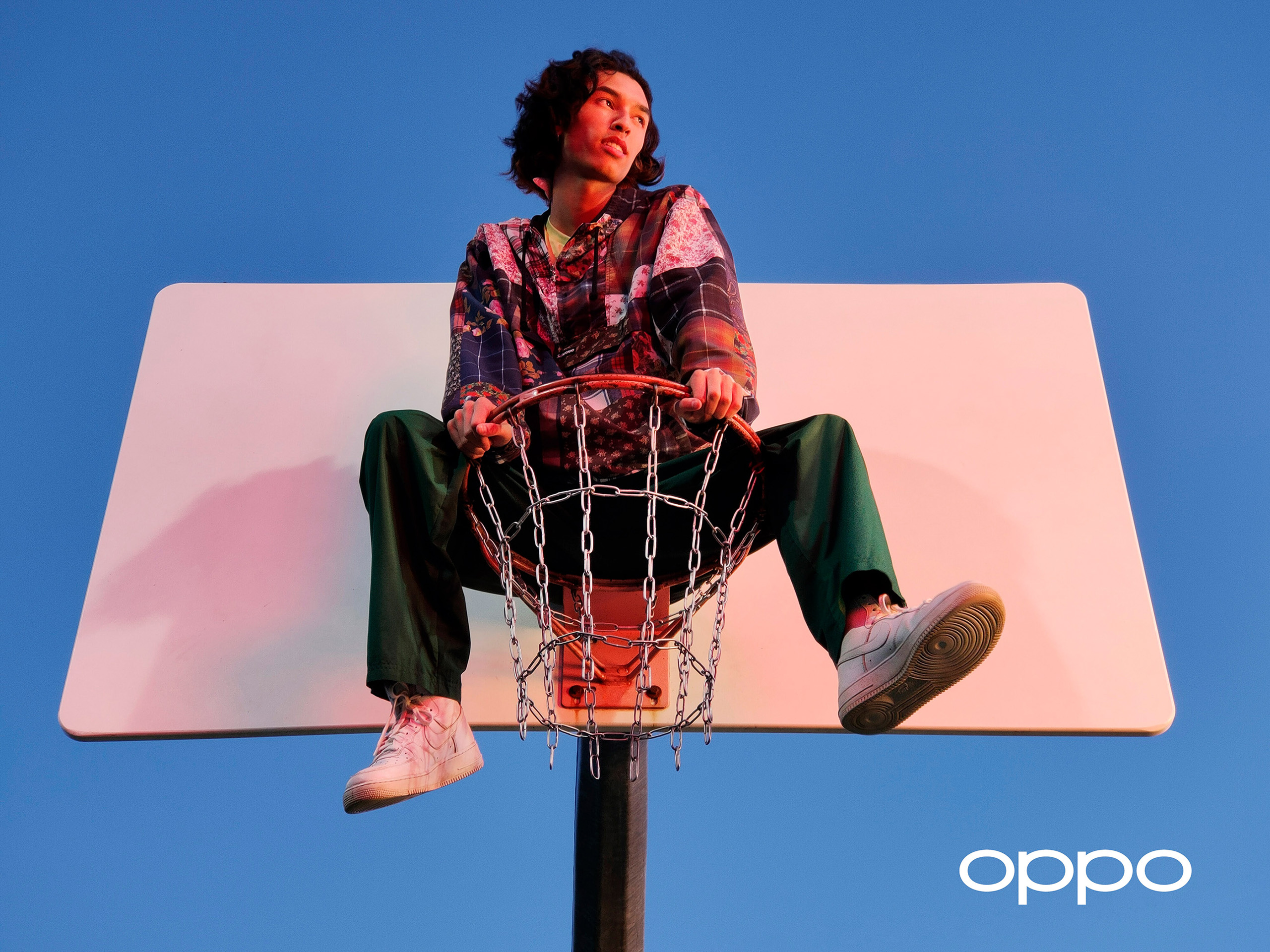shot with oppo by Simon Duhamel
